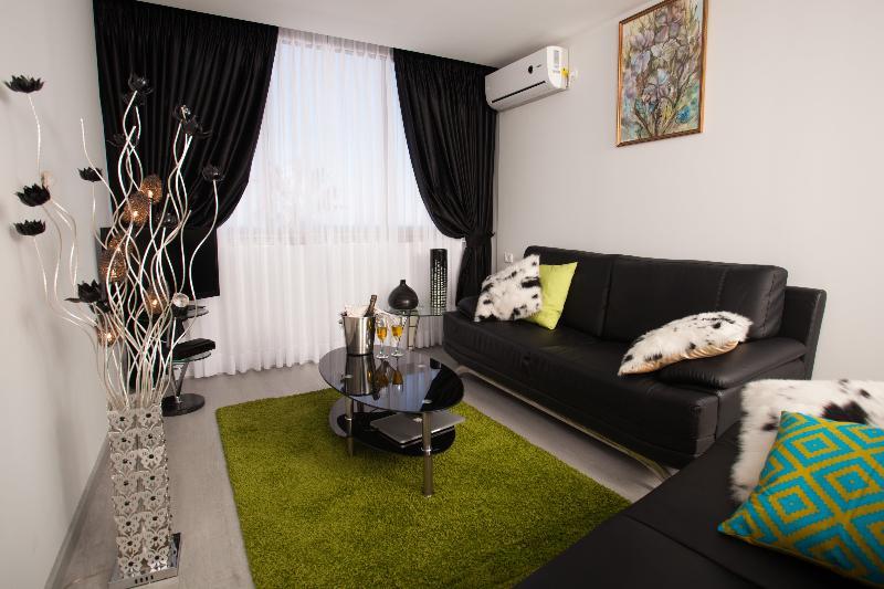 Elis Boutique Hotel Bat Yam Exterior photo